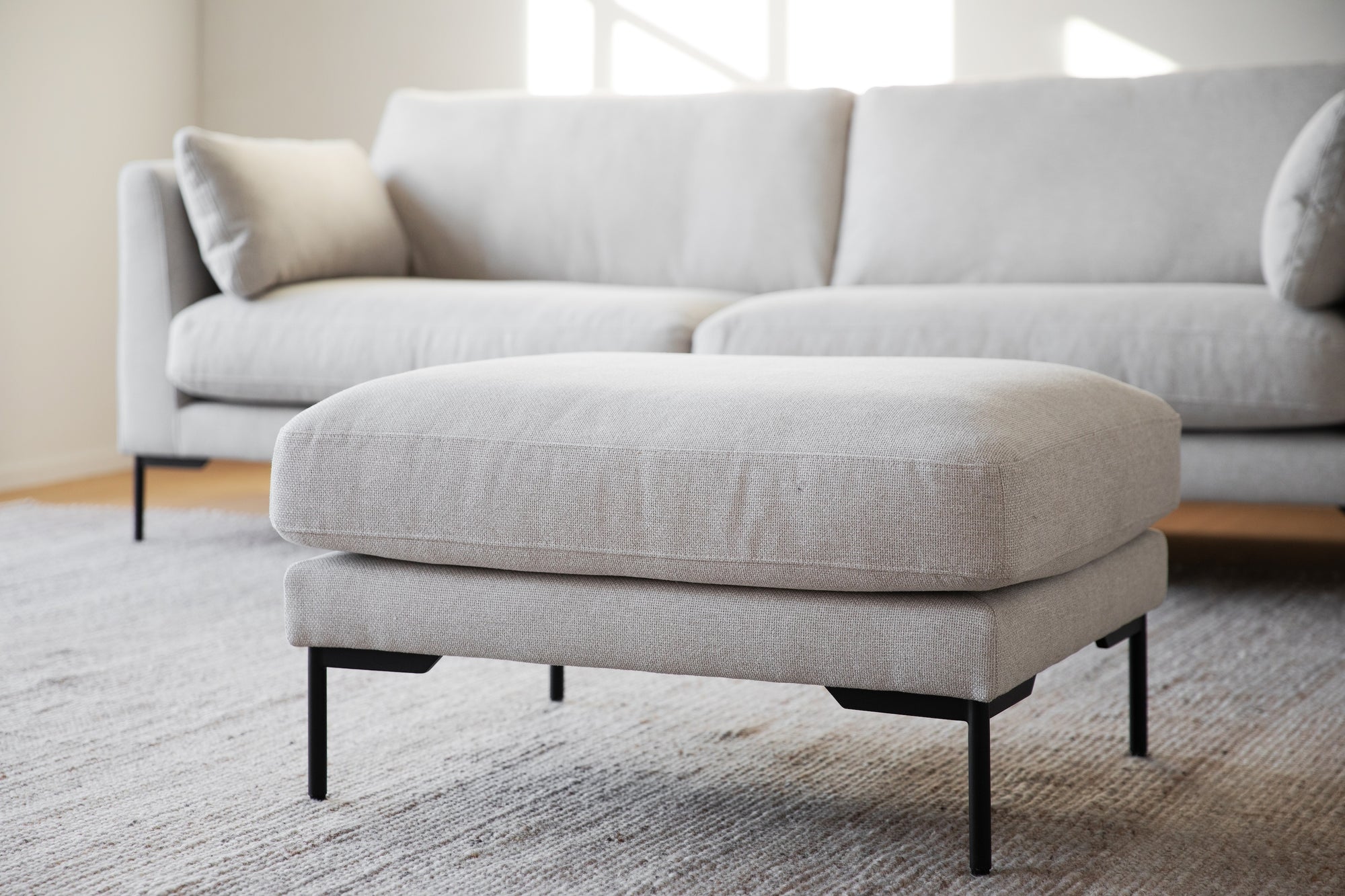 Lounge Sofa Corwin 3-Sitzer, hell-beige