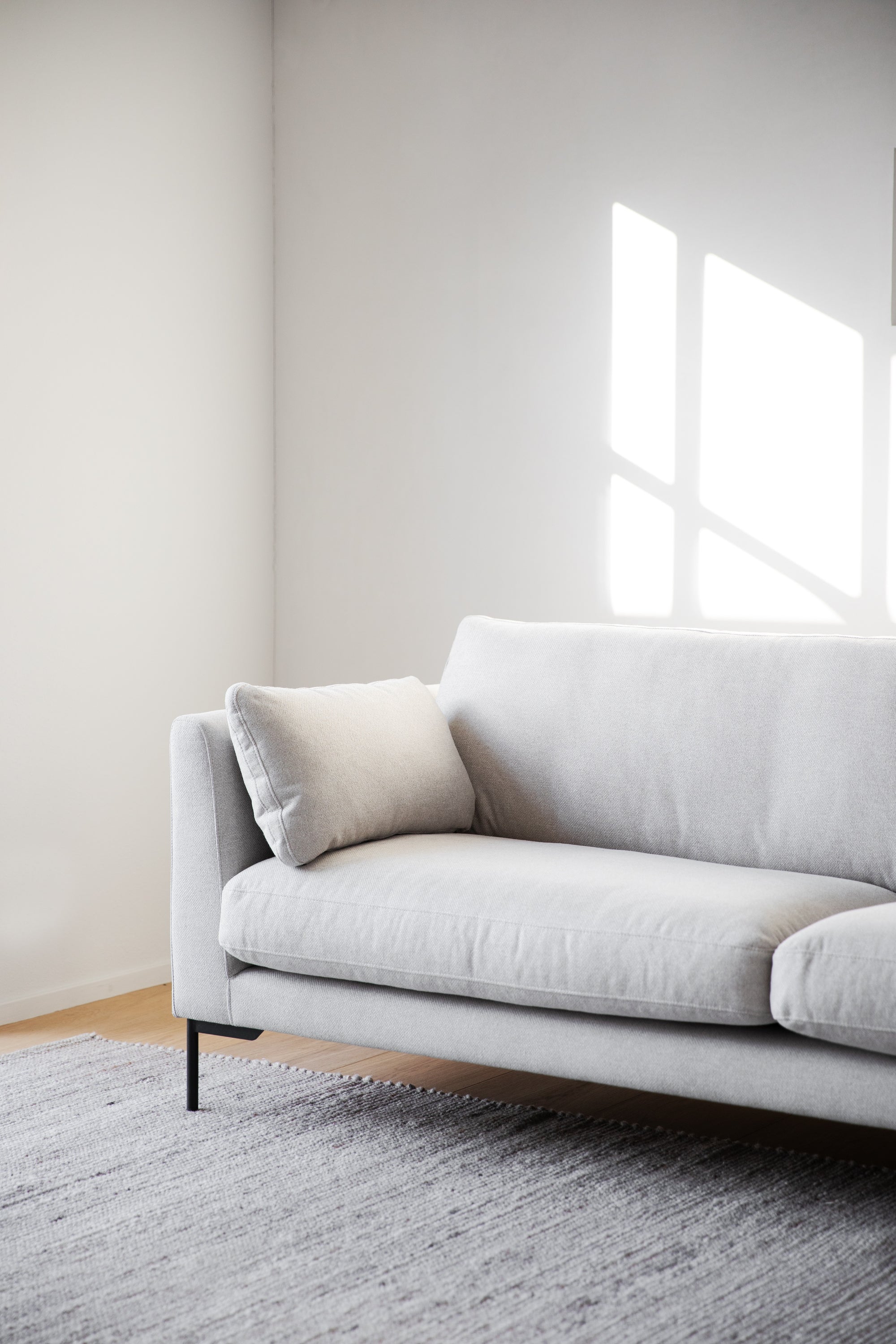 Lounge Sofa Corwin 3-Sitzer, hell-beige