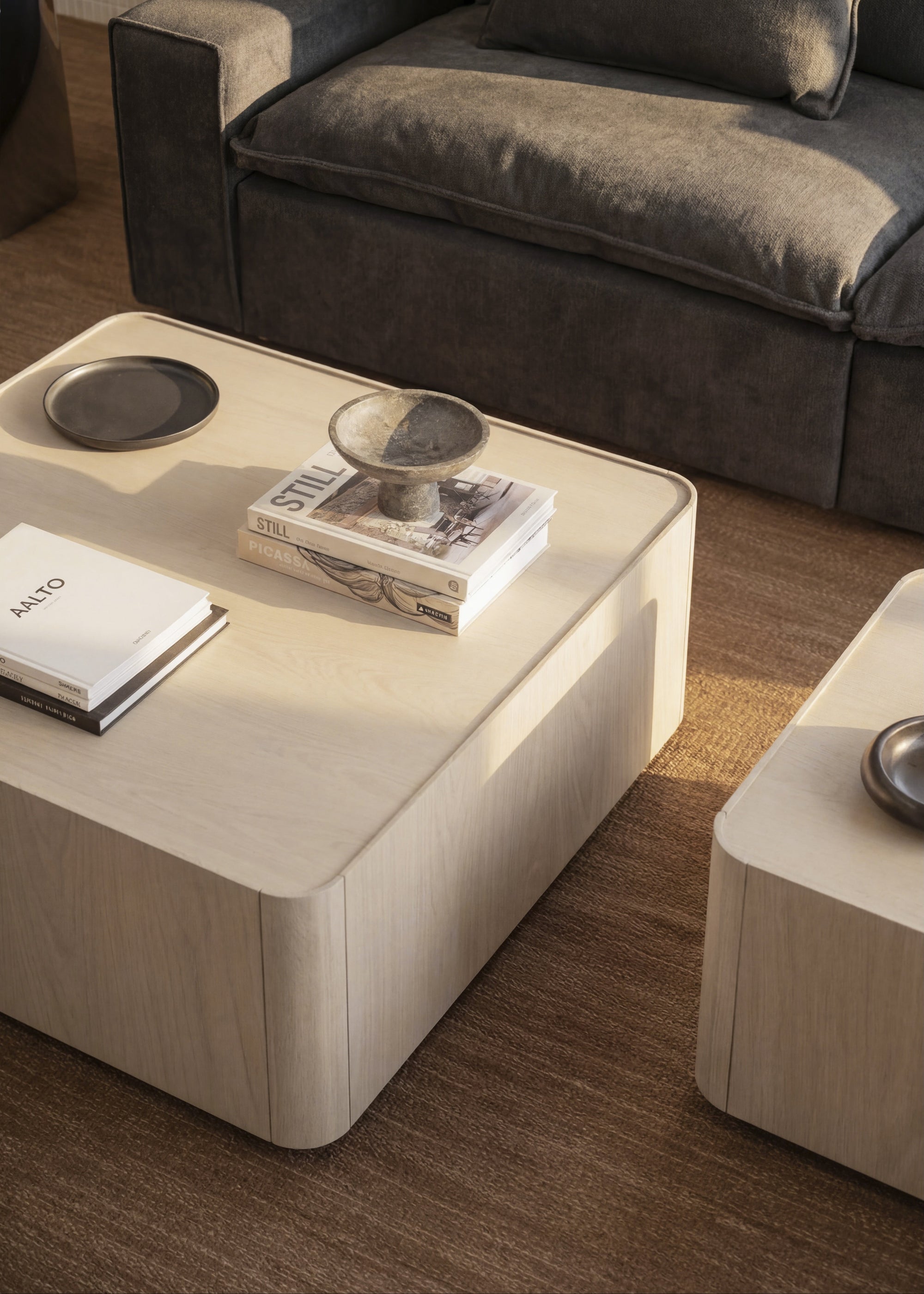 Vorbestellung | Coffeetable 90x90cm, Eiche hell