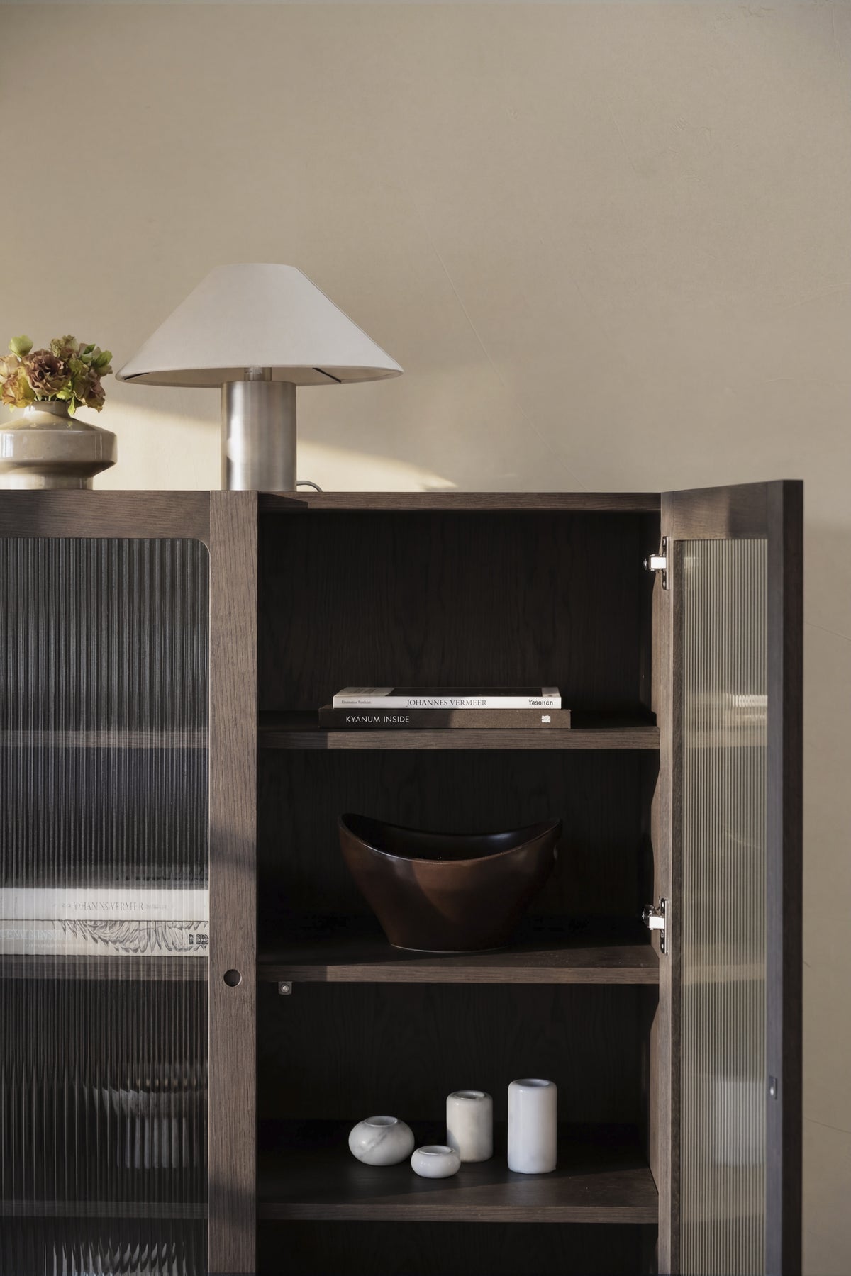 Vitrinenschrank H200cm, braun