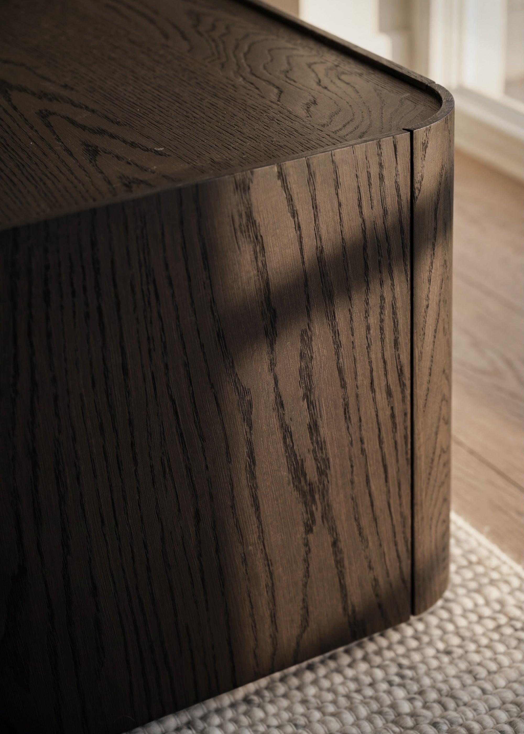 Vorbestellung | Coffeetable 60x60cm, Eiche braun