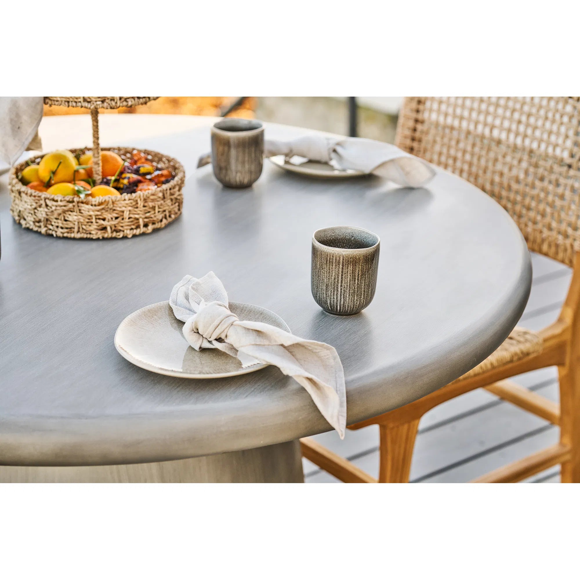 Outdoor Esstisch ø120cm, grau